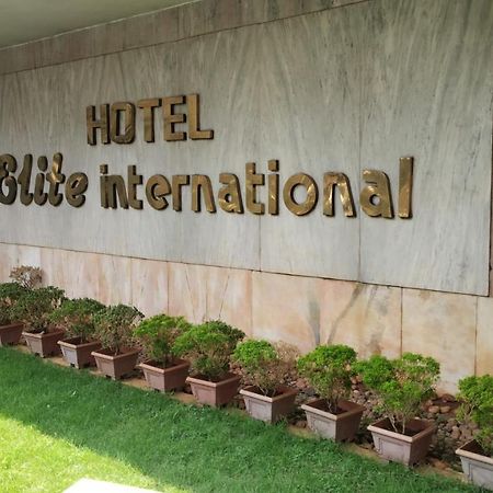 Hotel Elite International Thrissur Exterior foto
